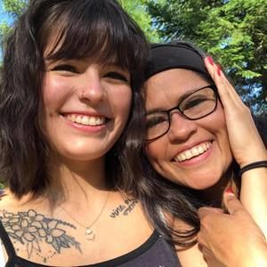 Meet your Posher, Cecilia